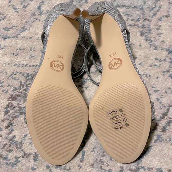 NWT Michael Kors Silver  Ava Sandals - Picture 5 of 5